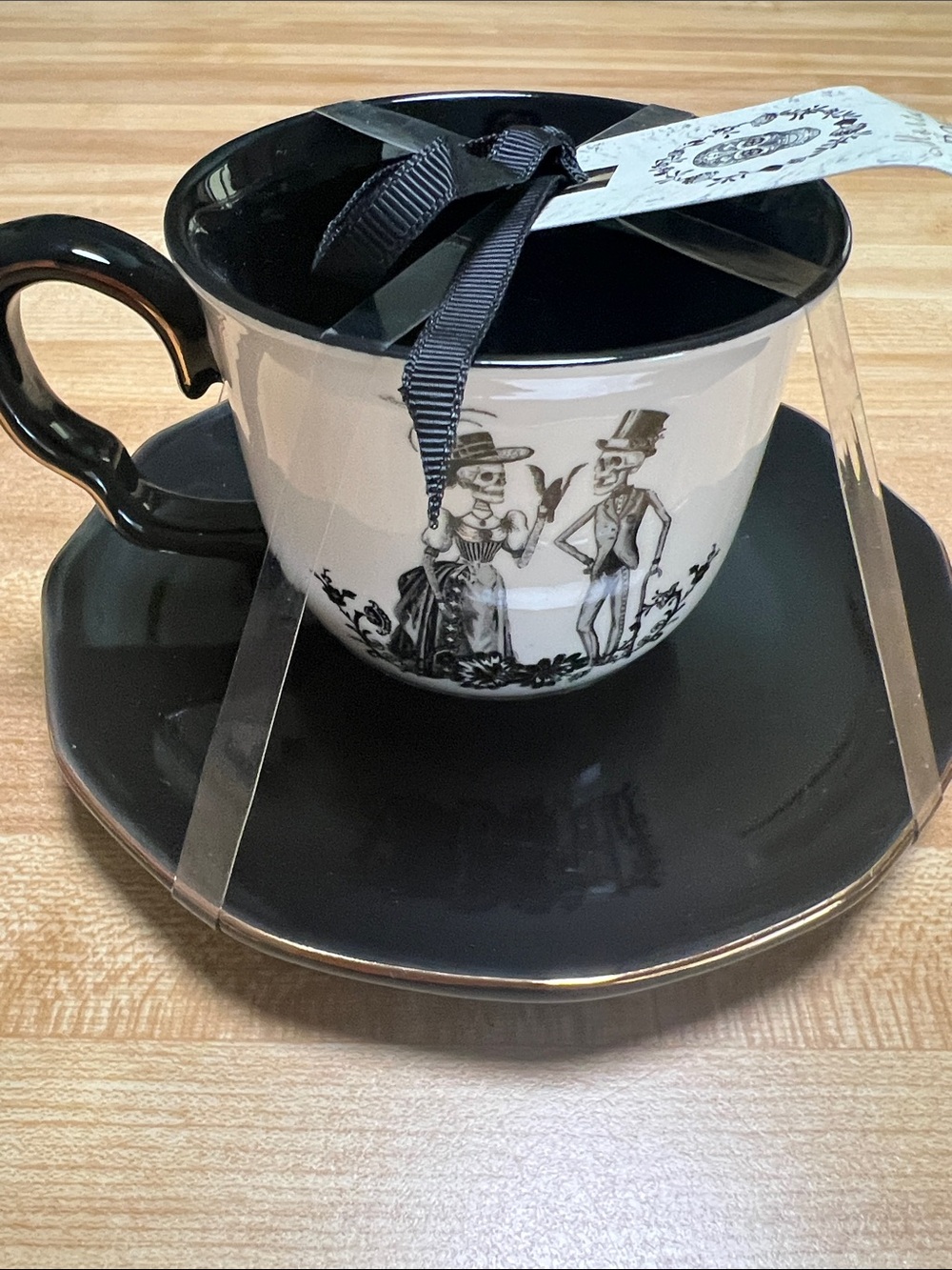 #2799**Black & White Skeleton Couple Teacup and Saucer - Picture 2 of 14